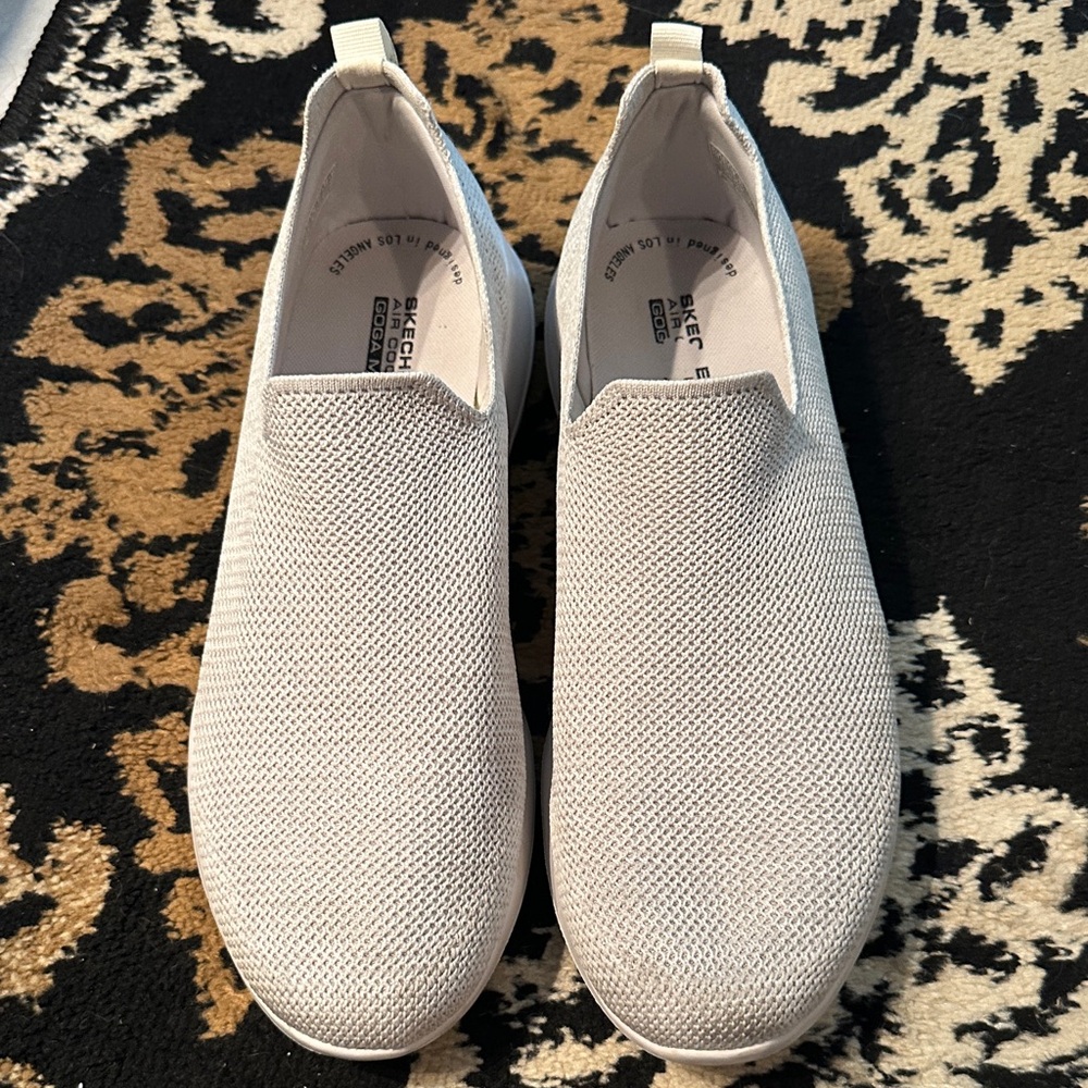 Skechers Men's White Slip-On Loafers